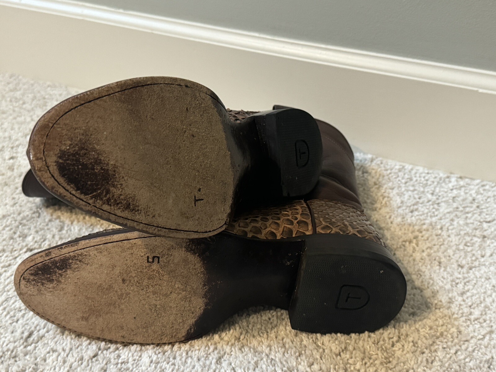 Tecovas - The Boone - Saddle python - 8.5D - image 3