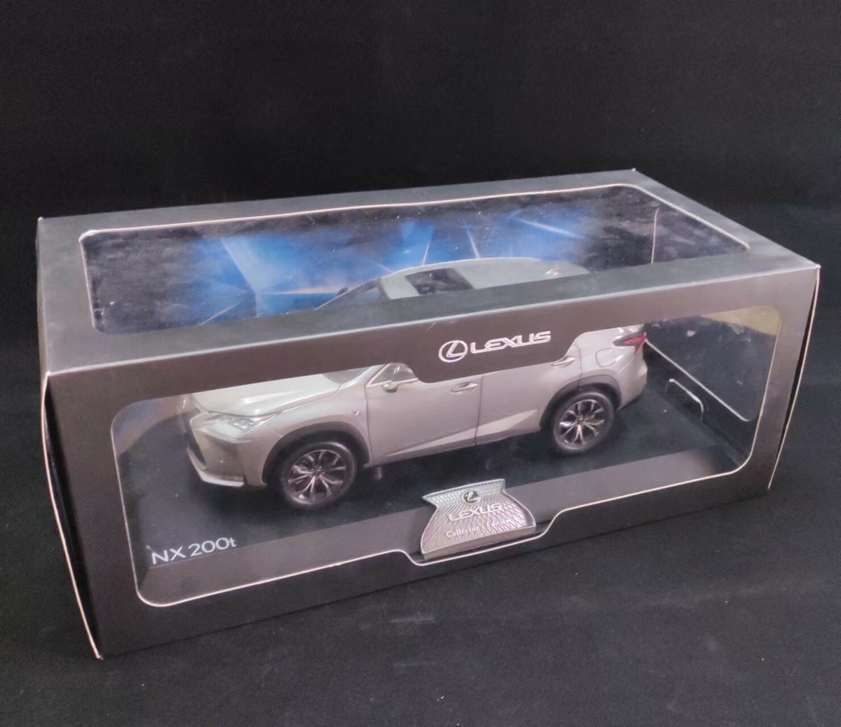 1/18 Lexus NX 200T SUV NX200T China Toyota Dealer diecast model