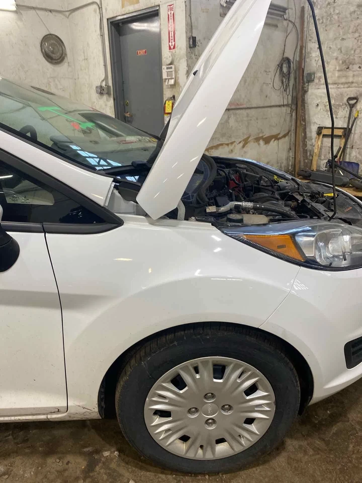 Used Front Right Fender fits: 2018 Ford Fiesta Front Right Grade A Foto 2 de 4