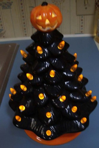 10" Halloween Tree Ceramic Tabletop Decor with Lights Pumpkin