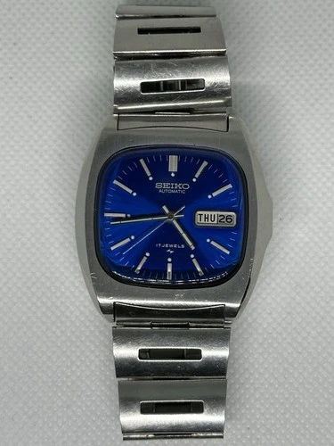 Vintage 1973 Seiko Automatic Day/Date 17J TV/Square Blue Dial Ref: 7006-5019