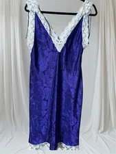 VTG  1990s Night Gown Val Mode Lingerie Short Purple Satin Lace NightGown BIAS M