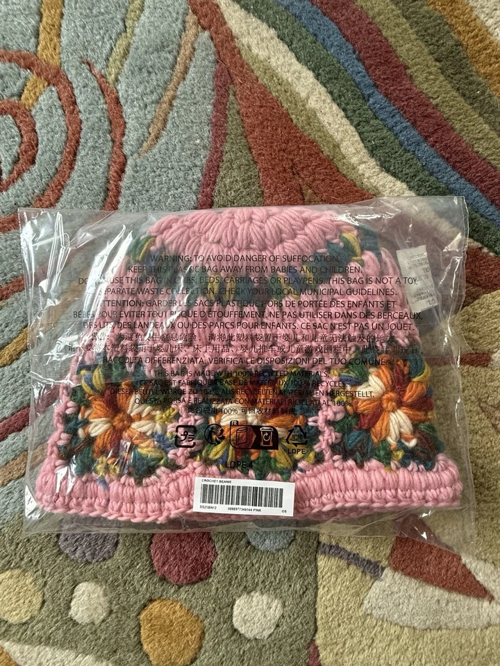 Gorro de ganchillo Supreme SS25 rosa nuevo sellado Foto 2 de 4