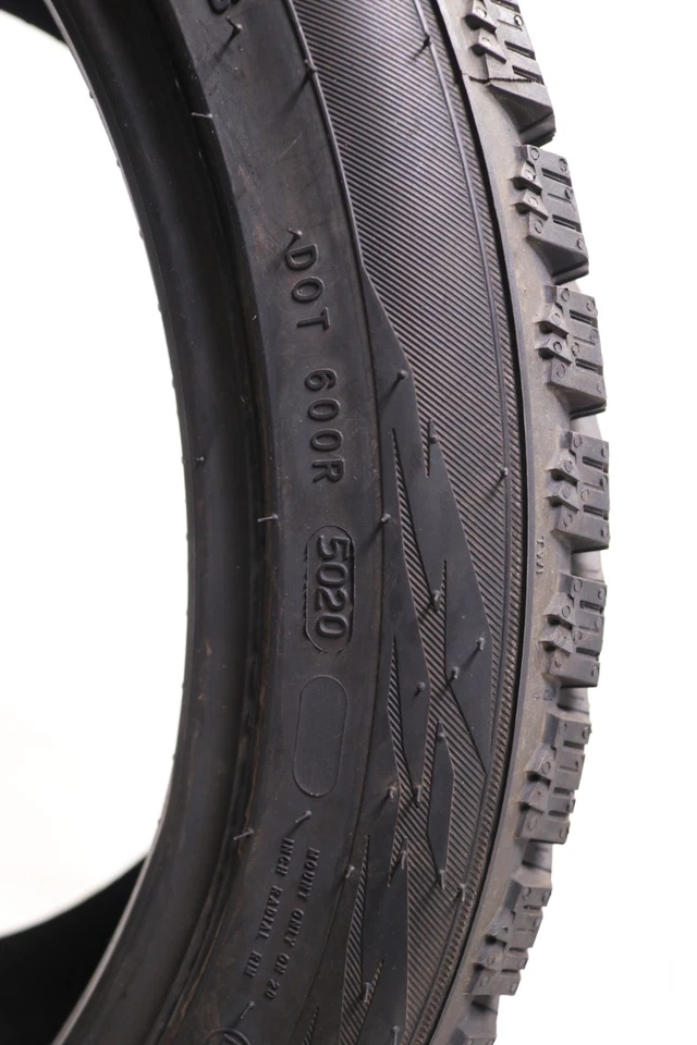 Nuevo SUV 255/40R20 Nokian Hakkapeliitta R3 - 101T - 11.5/32 Foto 4 de 4