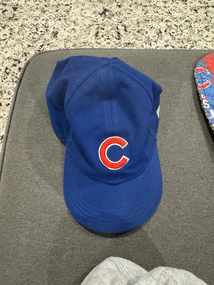 Lote de ropa de bebé - 13 artículos unisex Chicago Cubs gorra de béisbol sudadera de una pieza Foto 2 de 4