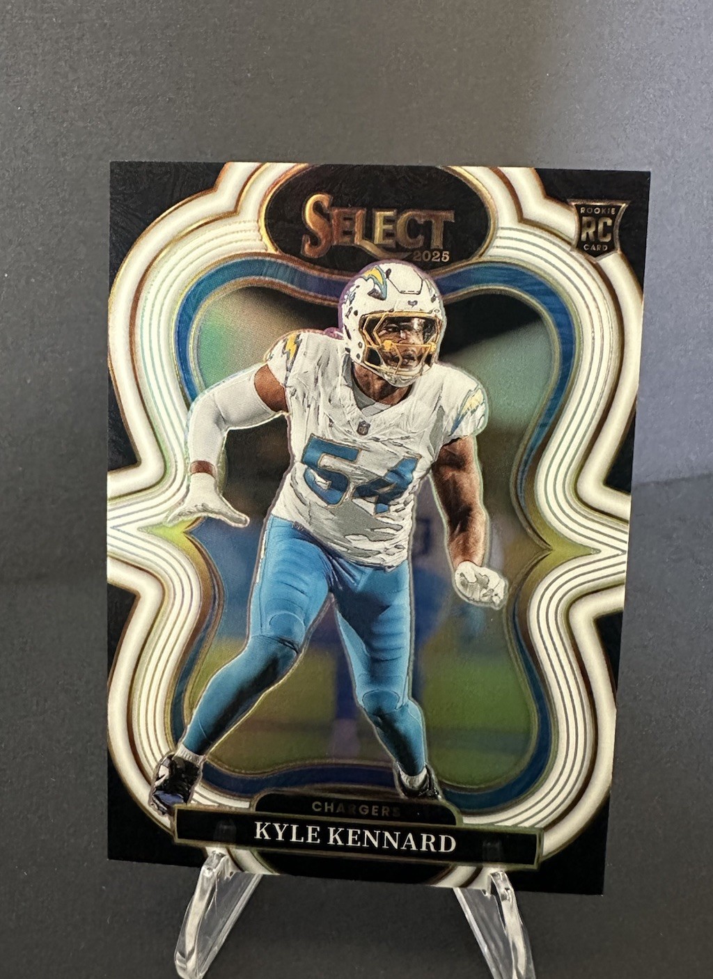 KYLE KENNARD 2025 SELECT SUITE LEVEL ROOKIE WHITE PRIZM RC /35
