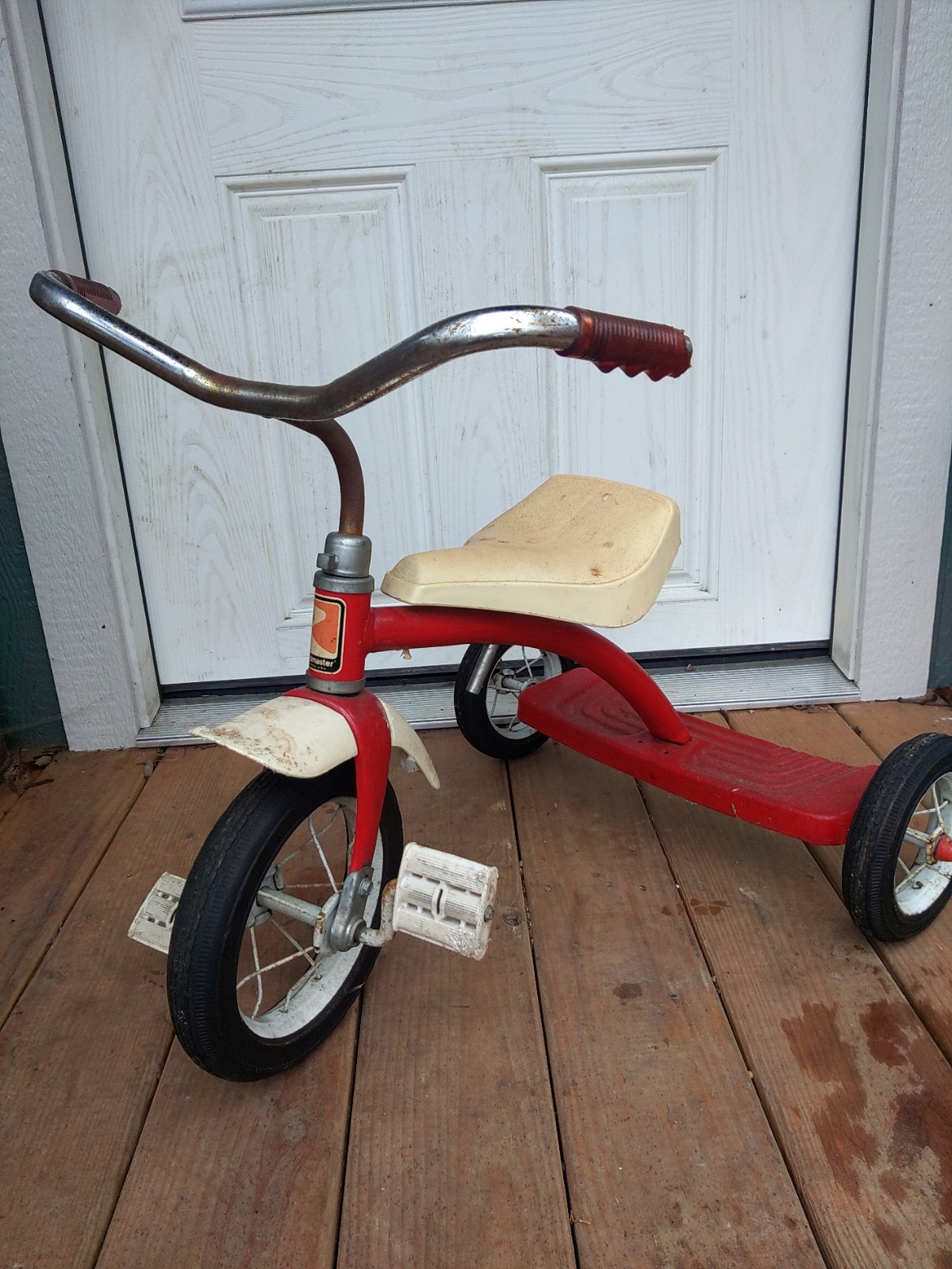 (Used) Vintage Roadmaster Tricycle (24.99 USD) (Used) Vintage Roadmaster Tricycle (24.99 USD)