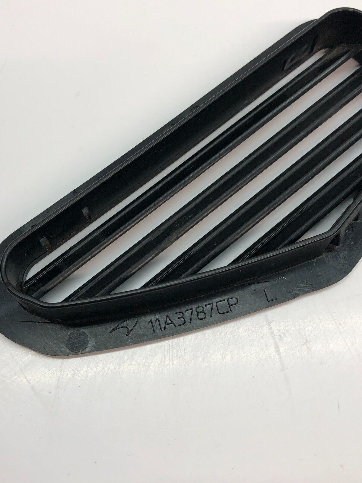 MCLAREN MP4-12C 650S REAR LEFT AIR VENT TRIM OEM 11A3787CP