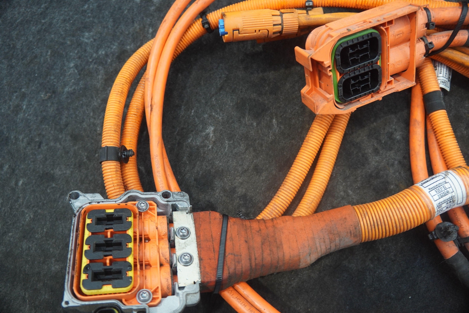 Engine Motor Battery High Voltage Wire Harness Cable Set 61128482382 BMW i8 2015
