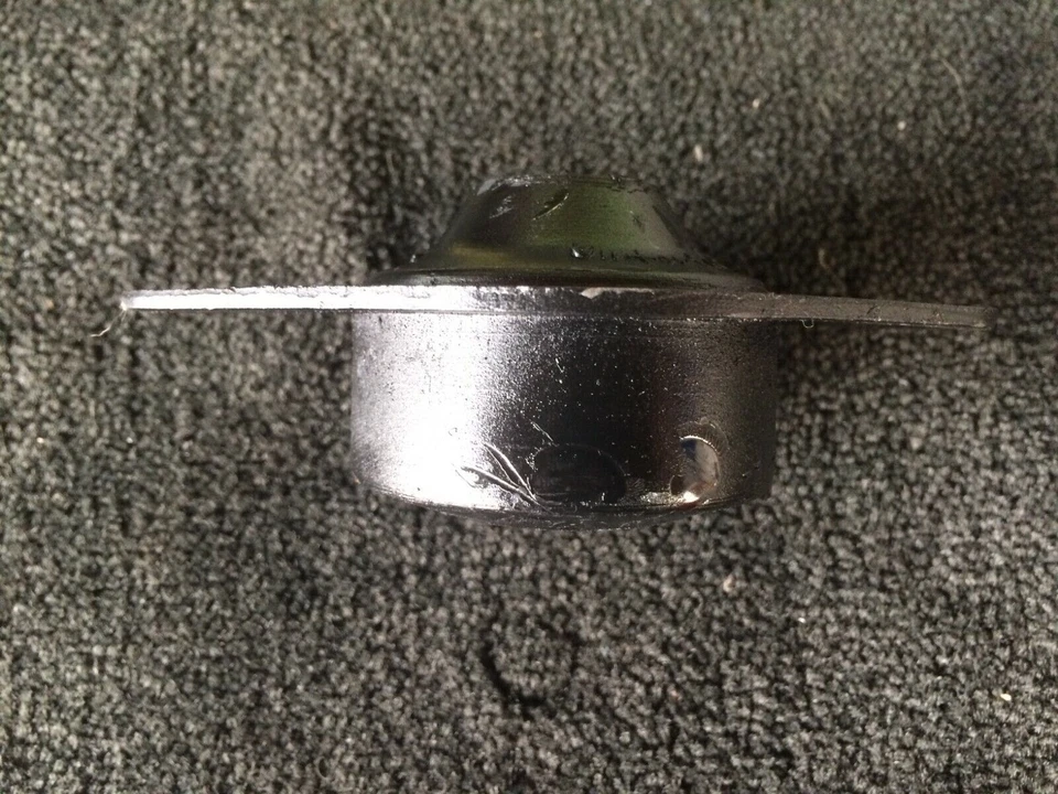 Rolls Royce Silver Shadow Wraith diferencial brazo pista montaje UR13780 nuevo Foto 2 de 3