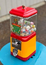 Old Oak Acorn 5 cent Charm Capsule Toy Gumball Machine