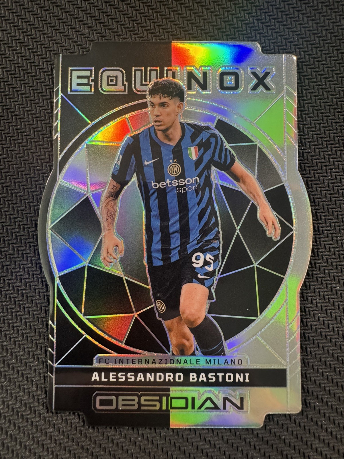 2024-25 Panini Obsidian Alessandro Bastoni Equinox 82/120 #4