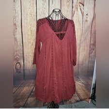 AMERICAN EAGLE red crochet V-neck swing dress summer breezy size M (AS-82)