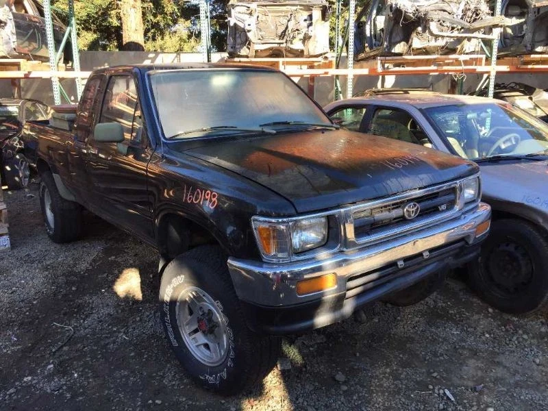 INYECTOR DE COMBUSTIBLE TOYOTA PICKUP DELUXE 89-95 3,0 L  Foto 4 de 4