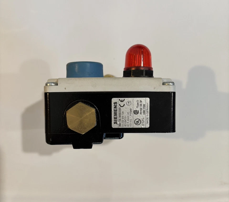 Interruptor de tração Siemens 3SE7 160-1BD00-0AS1 operado por cabo de segurança, LED vermelho, 115V - Imagem 4 de 4