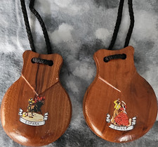Coppia di castagne in legno con cordino nero "ESPAÑA" Spagna souvenir percussioni