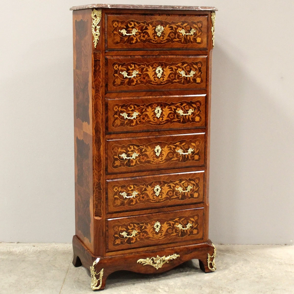 Commode italienne de style Louis XVI du 20ème siècle en bois laqué et marbre peint En vente sur