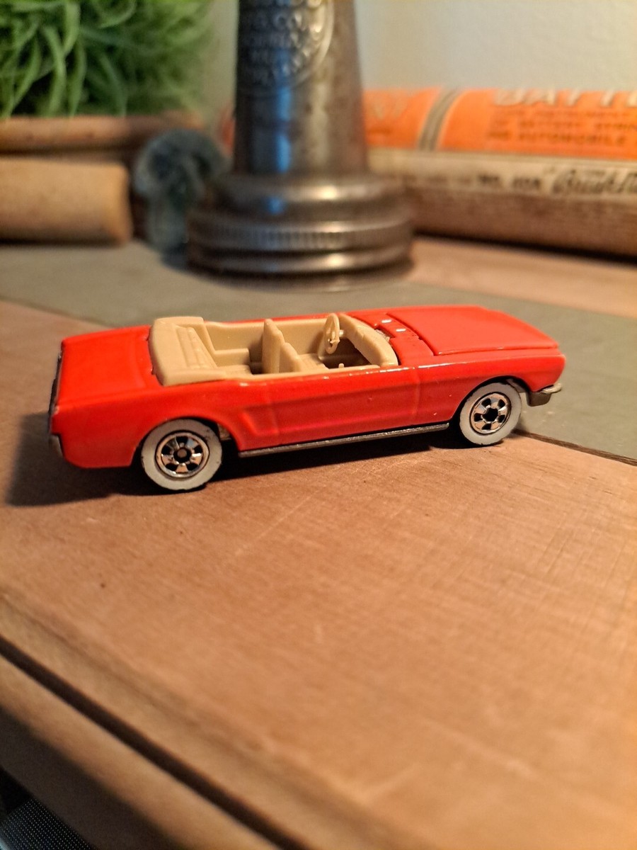 1983 Hot Wheels 1965 Custom Pink Mustang Convertible Die-Cast. No