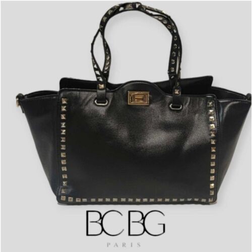 BCBG wrist purse, Women's Fashion, Bags & Wallets, Purses & Pouches on  Carousell