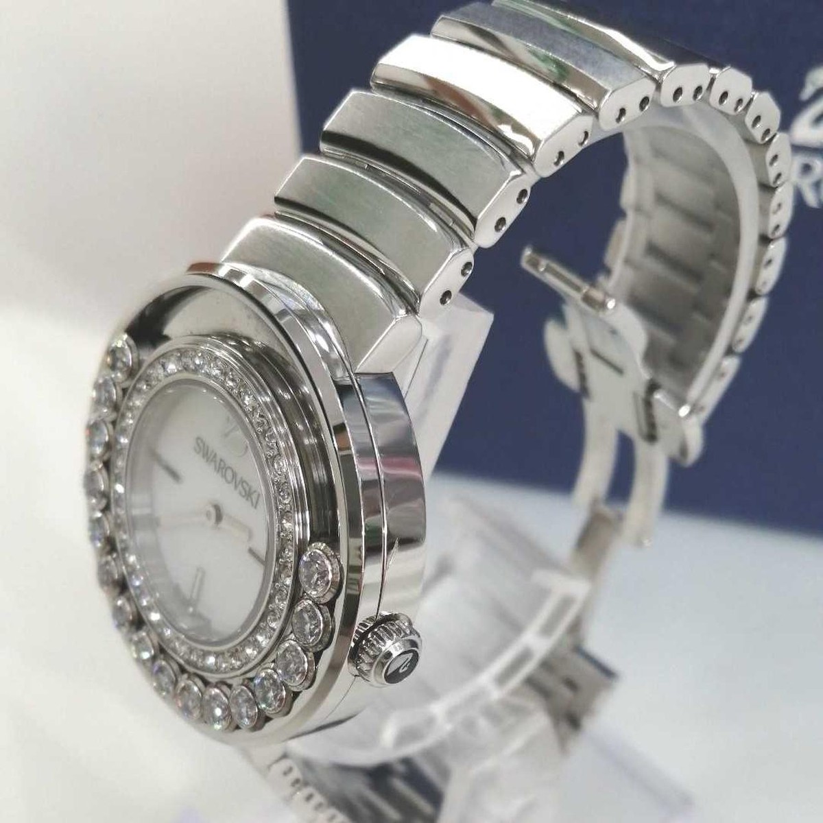 SWAROVSKI スワロフスキー ラブリークリスタル ウォッチSWAROVSKI