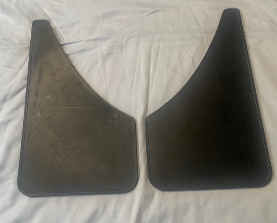 DE COLECCIÓN PONTIAC PROTECTORES CONTRA SALPICADURAS 1 PAR USADOS OEM Foto 2 de 4