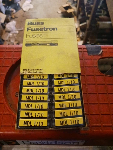 New Buss Bussmann MDL 1/10 Fuses Box Of 100