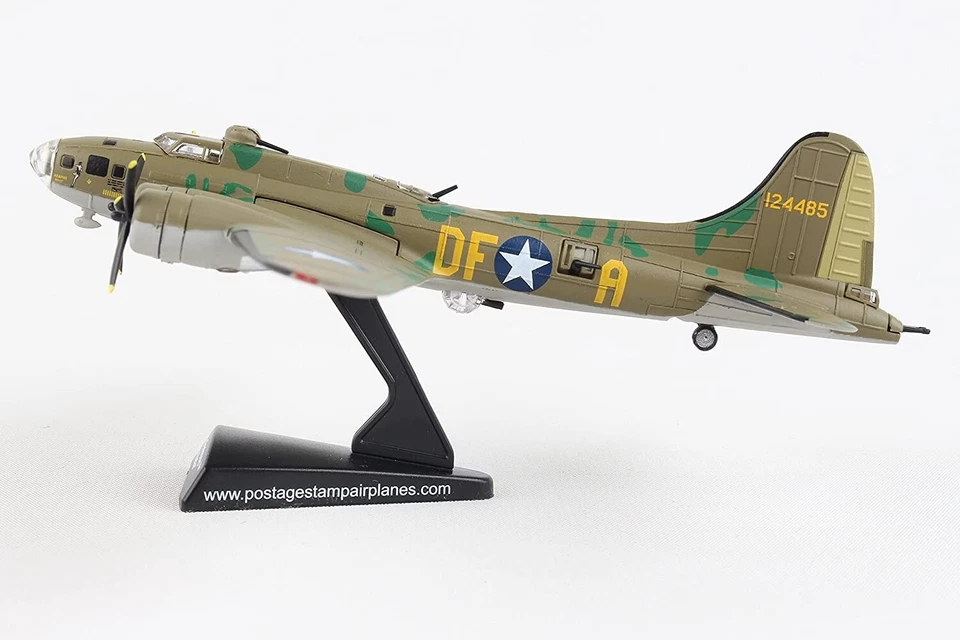 Boeing B-17 Flying Fortress "Memphis Belle" 1/155 Scale Diecast Metal Model - Image 3 of 4