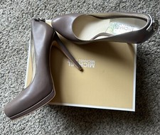 BRAND NEW Michael Kors Platform Pumps