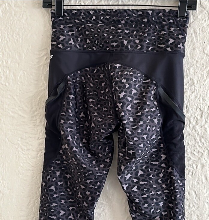 Fabletics UltraCool Black Gray Leopard Pattern Me… - image 5