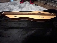 Dulcimer guitar with travel case/ beige/ new just opened