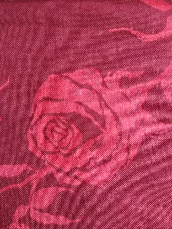 ROSEALEA Rose Silhouette Floral Burgundy Pink Nel Whatmore Cotton Fabric Remnant - Image 3 of 4