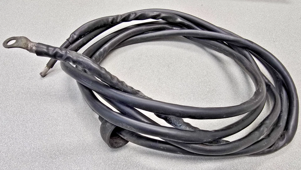 BATERÍA ORIGINAL PORSCHE 911 MUY BONITA USADA PARA ARRANCAR CABLE DE CONEXIÓN LÍNEA NLA Foto 4 de 4