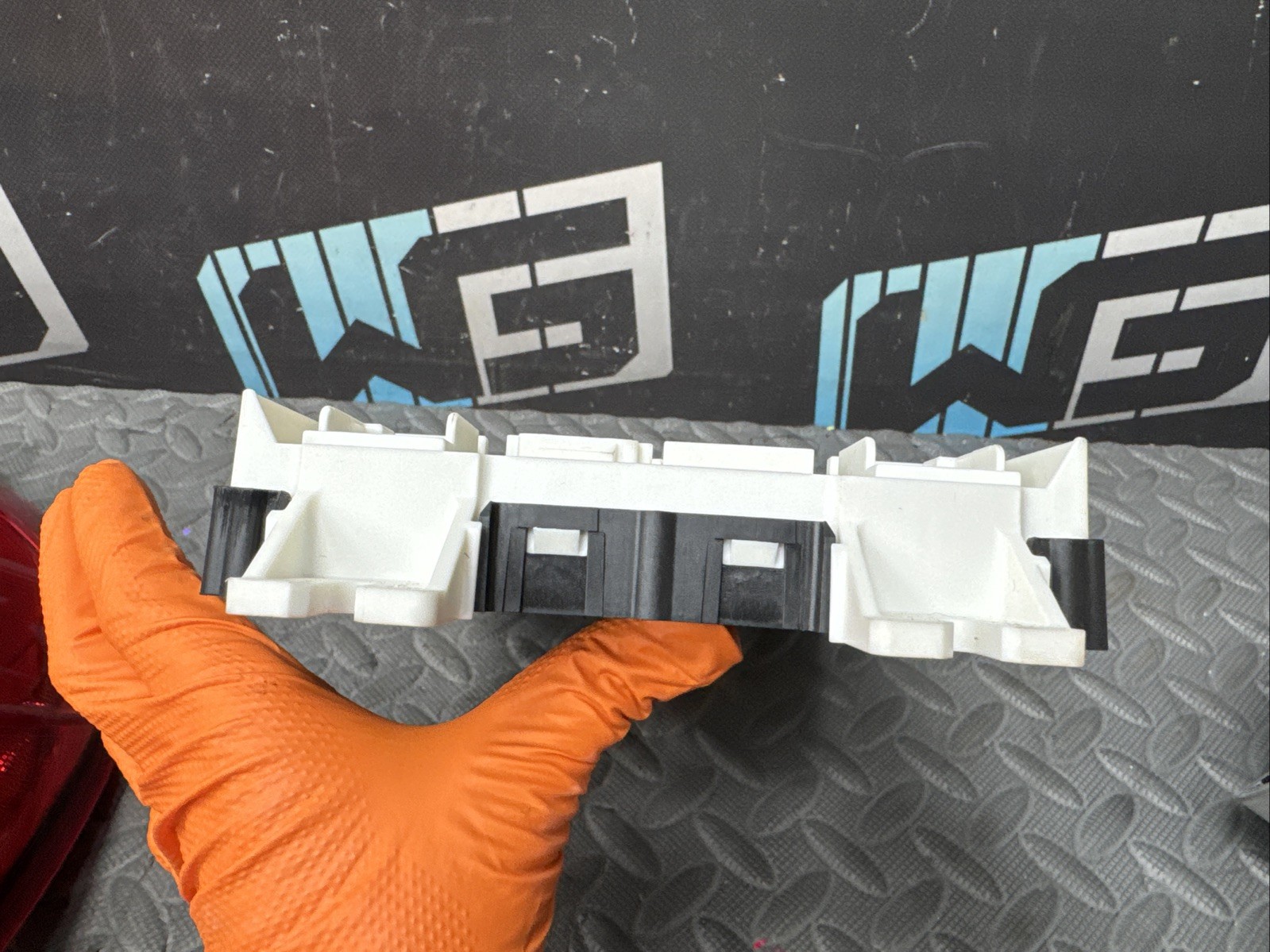 OEM Maserati Quattroporte M156 Body Control Module BCM 04787684AD 2014-2017