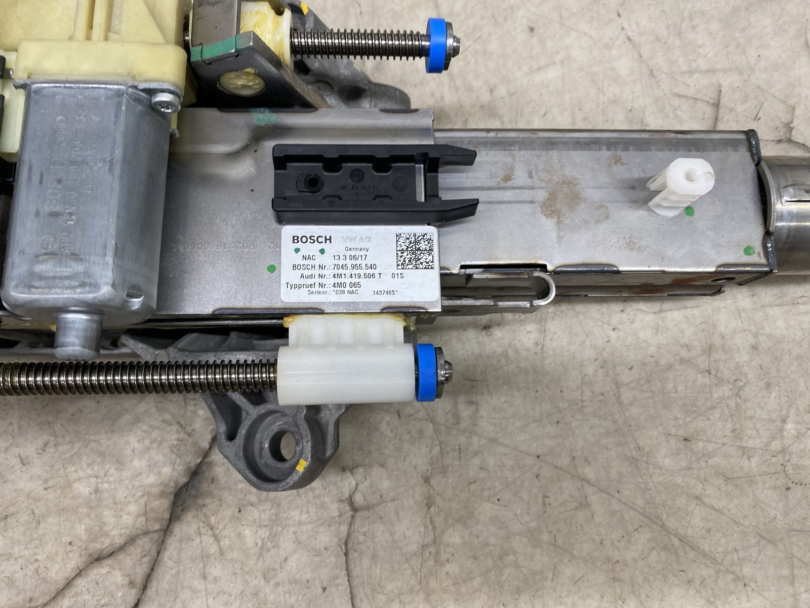 2016-2020 BENTLEY BENTAYGA OEM ELECTRIC STEERING COLUMN 4M1419506T 3Q0905861A