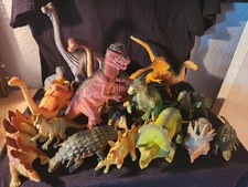 Lot of 18 Miscellaneous Plastic Dinosaurs Mixed Sizes  Brands 