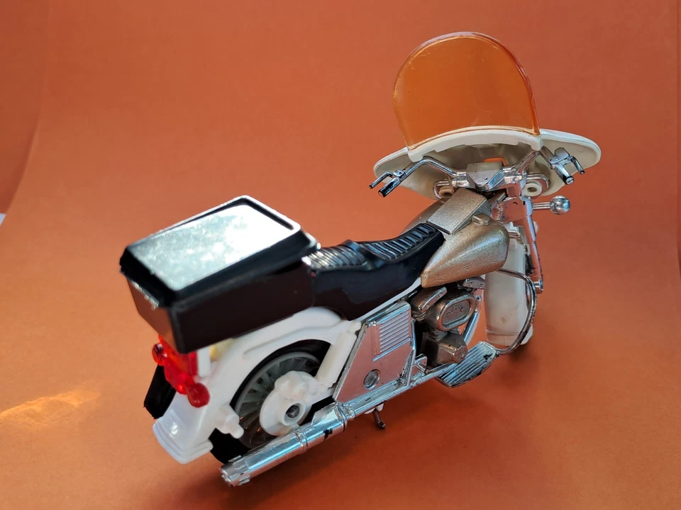 MATCHBOX - HARLEY-DAVIDSON K-83 1200 🔹 - Immagine 3 di 4