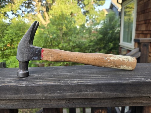 Vintage * KEEN KUTTER * Straight Claw Hammer Wooden Handle