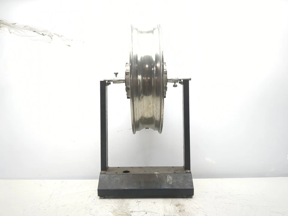 06 07 Llanta delantera recta Yamaha Stratoliner Roadliner XV1900 A 18X4,00 Foto 4 de 4