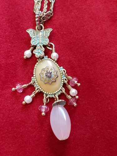 BUTTERFLY Necklace and Earring Set AVON blues and pinks with Box Retro, Romantic - Picture 3 of 7