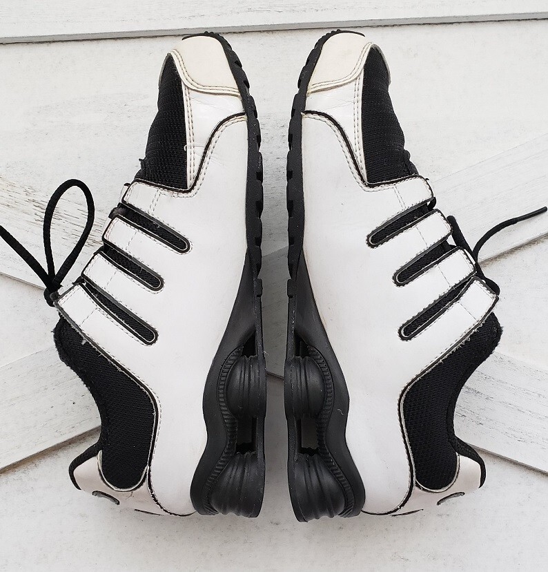 Black White NIKE Shox NZ Sneakers Youth 3Y Athletic Running Shoes