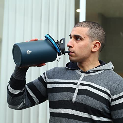 BJPKPK Half Gallon Insulated Water Bottles with Straw Lid64oz Large Water Bot...