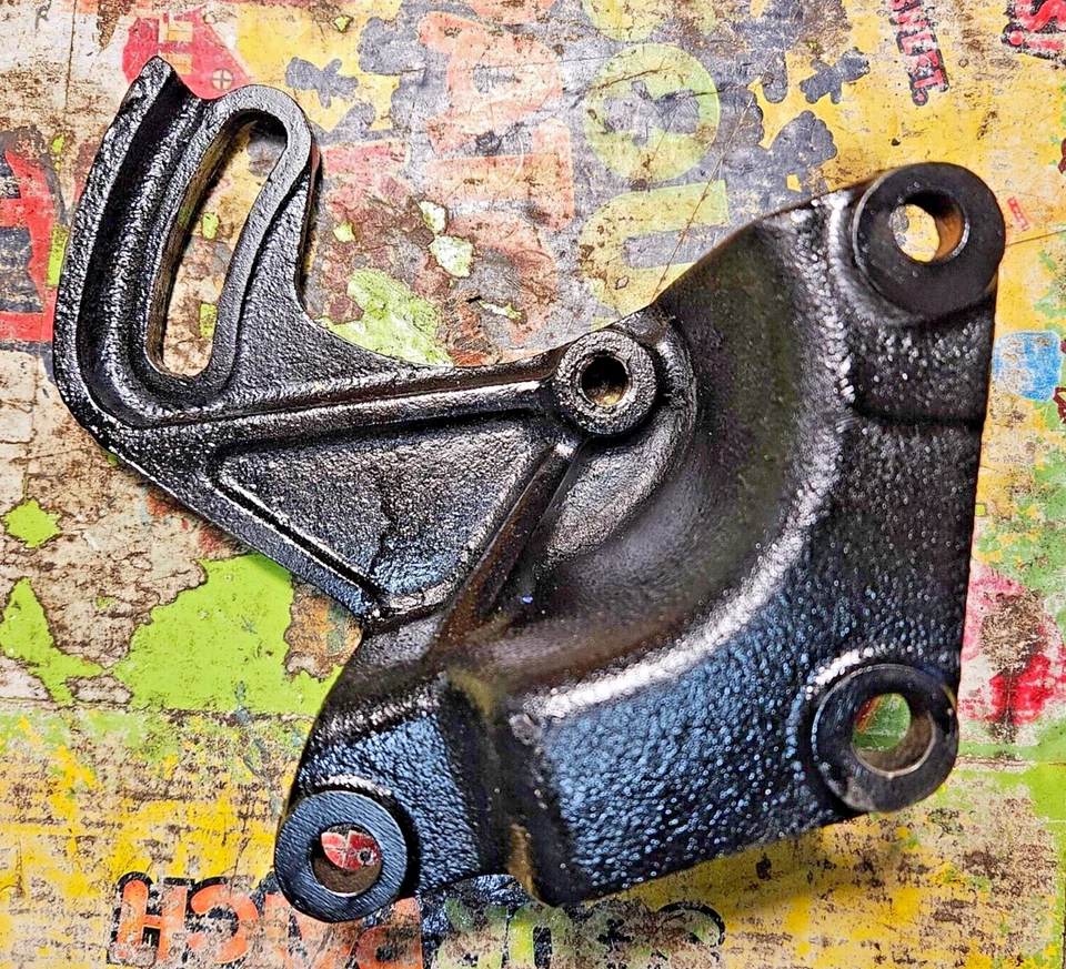 OEM 1958 MERCURY MONTCLAIR TURNPIKE CRUISER 383 Power Steering Pump Bracket - Image 2 of 4