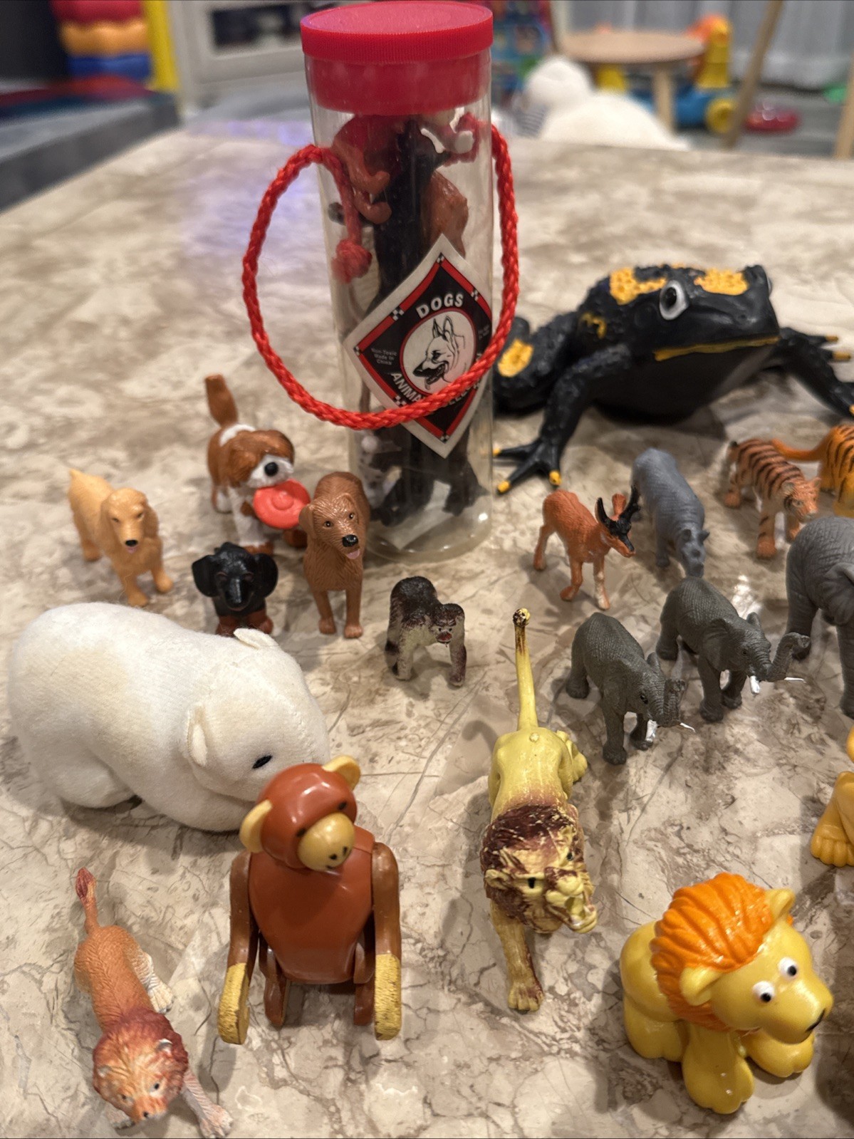 Vintage Animal Figurine Lot 1970s 1990s Zoo, Jungle, Safari, Dog 40+ Hong Kong