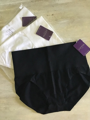 Yummie 3 Par Sz 2x3x Lightweight Comfortable Seamless Shape Wear Panties New Tag