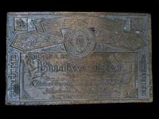 UE09128 VINTAGE 1970s  GENUINE BUDWEISER LAGER BEER  ADVERTISEMENT BELT BUCKLE