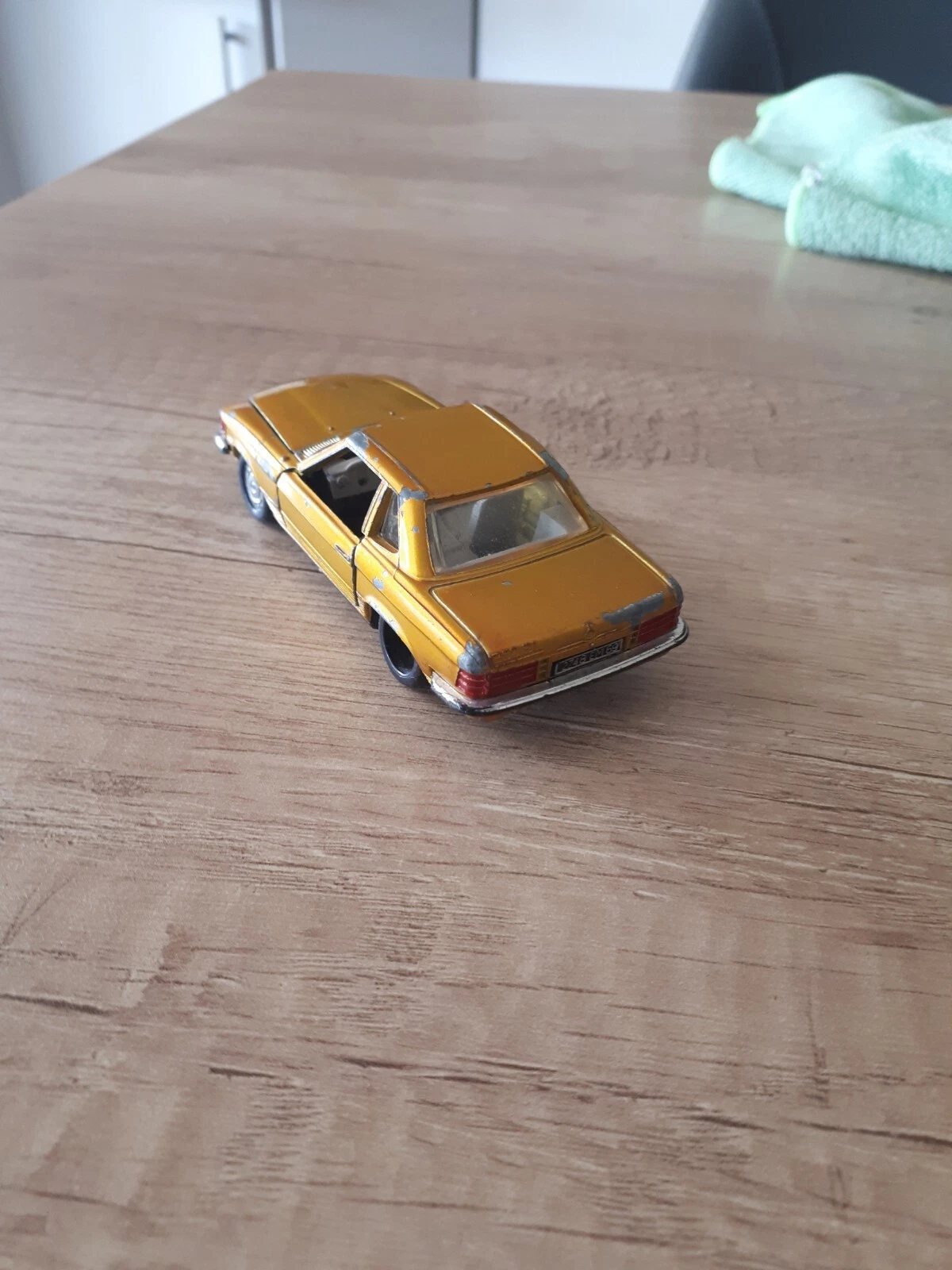Picture 2 of 10