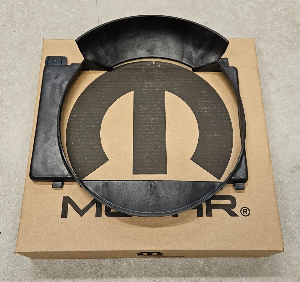 Jeep XJ Cherokee 1987-2001 4,0 L radiador refrigeración ventilador cubierta NEM OEM 52027501AC Foto 3 de 4