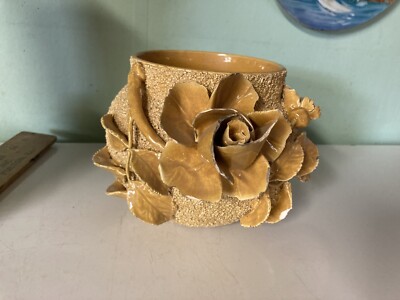 Barbotine sand pottery 19th century yellow pot 6'' majolica flowers