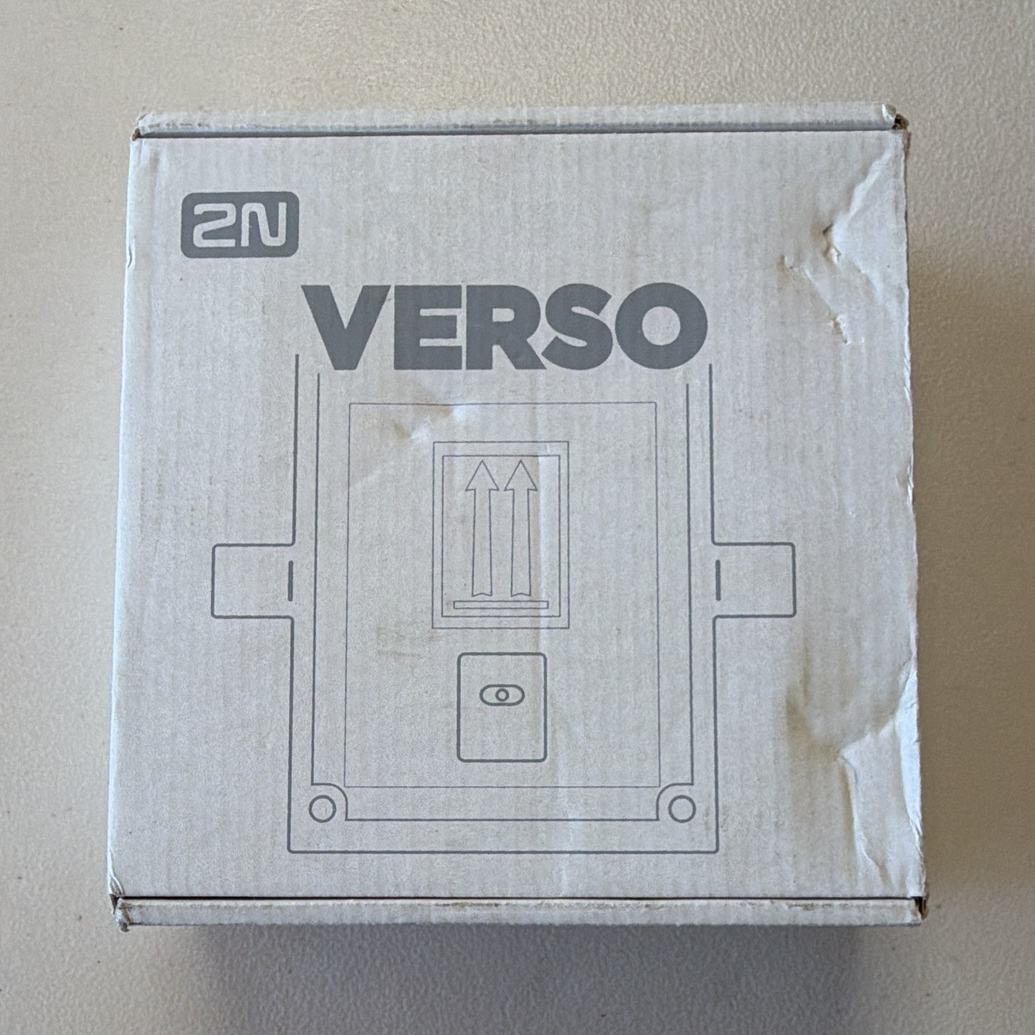 2N IP Verso Flush Mount Installation Box for 1 Module Adapter 9155014