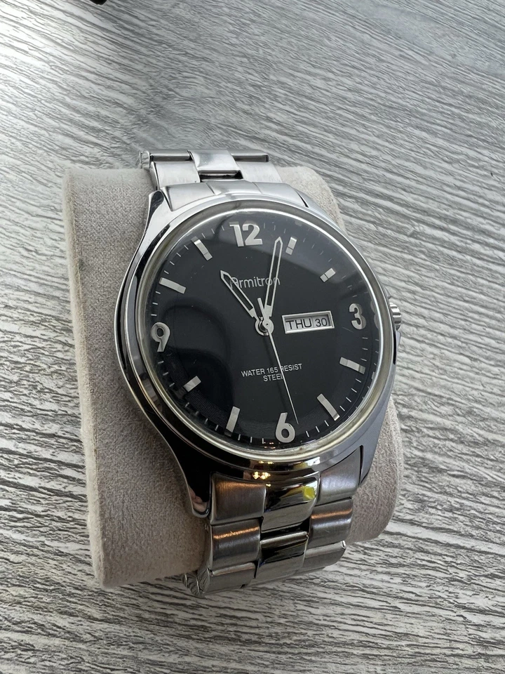 Reloj Hombre Armitron Acero Inoxidable Resistente al Agua 165 Foto 2 de 4